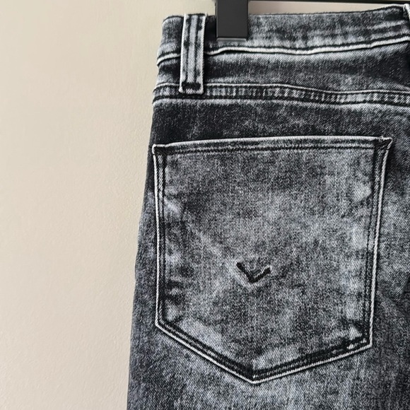 HUDSON JEANS NICO SUPER SKINNY BLACK ACID WASH SIZE 27 - Picture 6 of 9